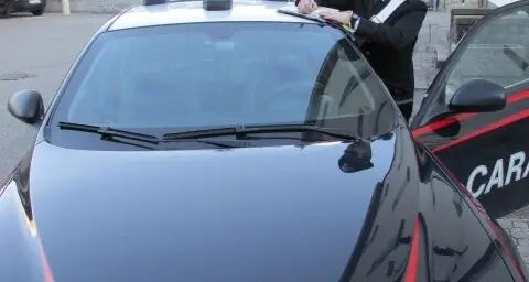 Brunico: giovane ubriaco manda in tilt la circolazione e aggredisce i carabinieri