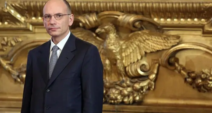 Letta, il voto di fiducia in un clima di tensione - LA DIRETTA