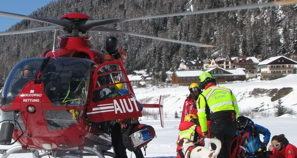 Due scialpinisti travolti da una valanga