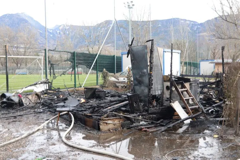incendio al campo nomadi