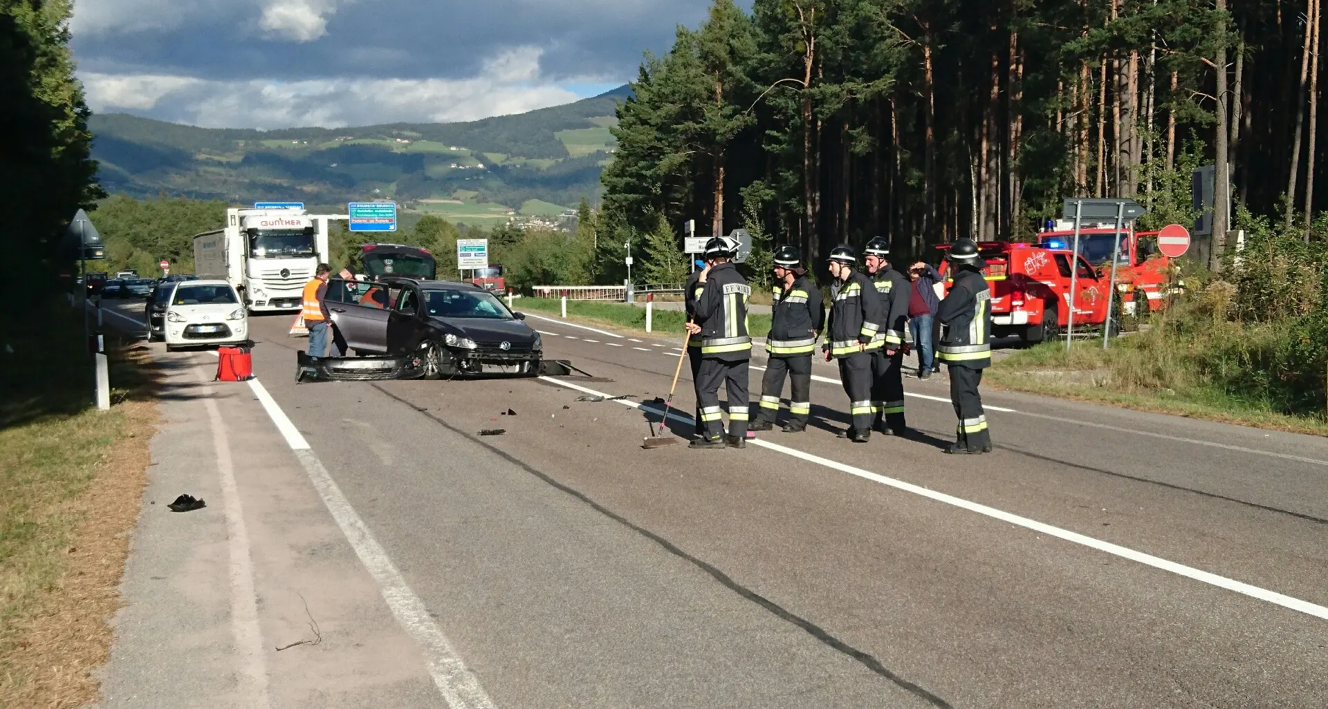 Bressanone, incidente sulla Statale: quattro feriti