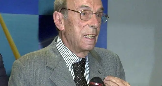 La scomparsa di Giorgio Pasquali: commozione nella camera ardente in municipio