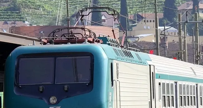 Trenitalia: abbonamenti online, addio alla carta