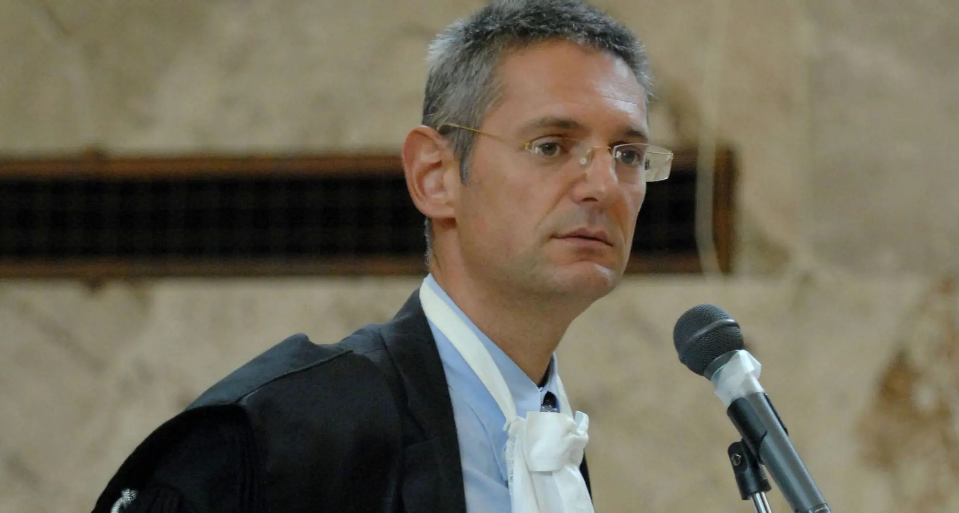 Si spacciava finanziere per ottenere ricariche prepagate per l'acquisto di benzina