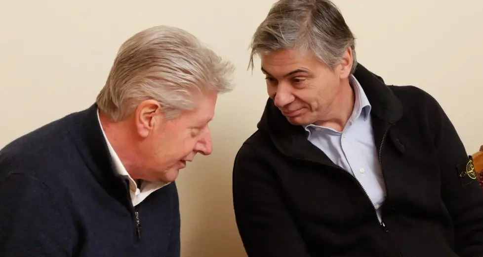 Via libera al programma e tariffe giù