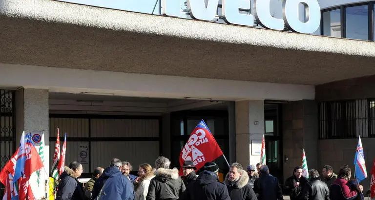 Iveco, raddoppiano le giornate di cassa integrazione