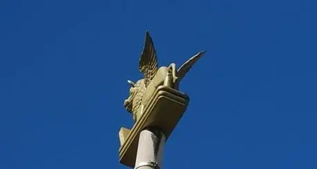 Caramaschi: \"Copie della Lupa e del Leone sul Talvera\"