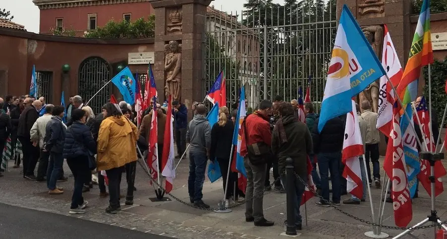 «Cambiare le pensioni e dare lavoro ai giovani»