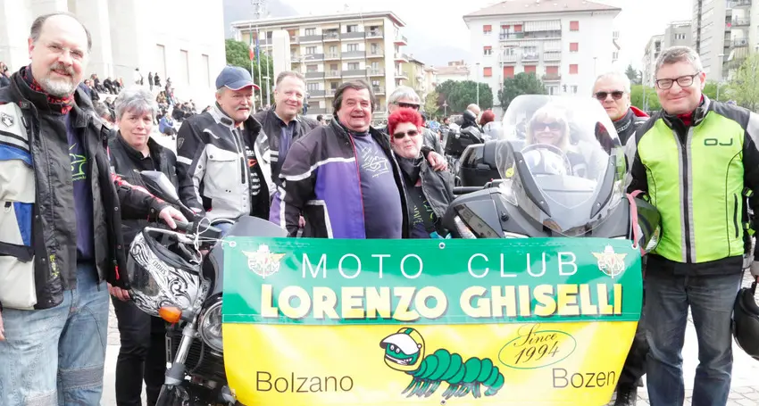 Seicento biker in piazza per parlare di sicurezza
