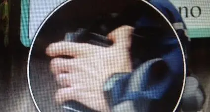 Le foto per multare chi passa col rosso