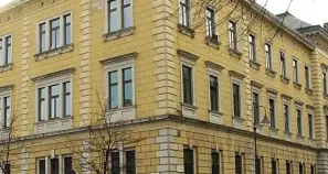Assegni clonati per comprare casa