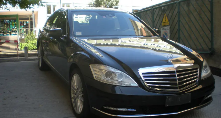 Mercedes di Durnwalder, a vuoto la seconda asta