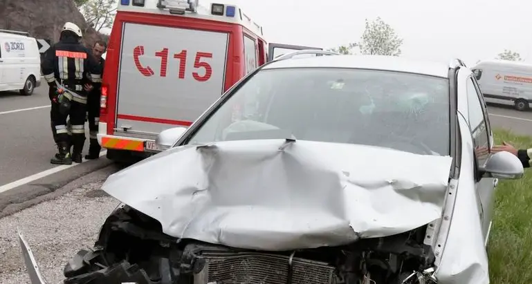 Renon, violento frontale: donna gravemente ferita