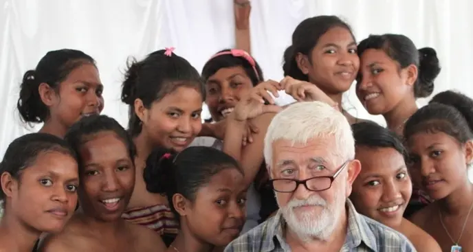 A padre Fornasier premio per la difesa dei diritti umani
