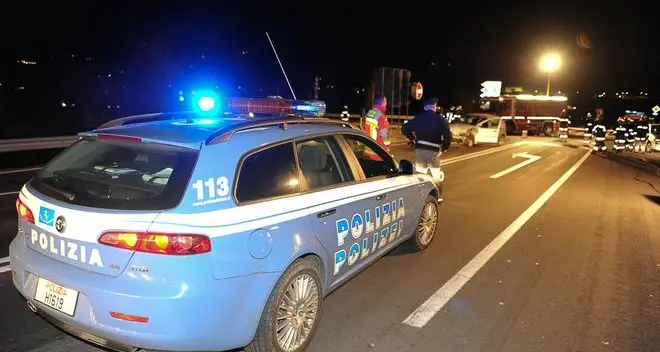 Trasportava tre eritrei oltreconfine per 950 euro: arrestato un passatore
