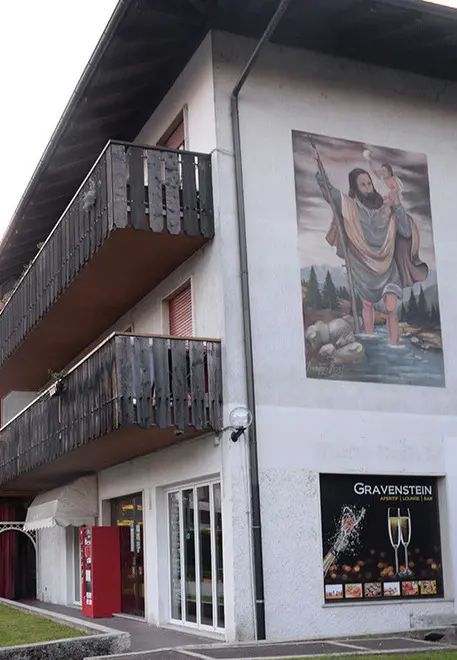 Identificati i quattro autori del pestaggio al «Gravenstein»
