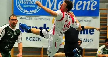 Pallamano, play off: impresa del Bolzano, supera l'Intini Noci e vede la semifinale