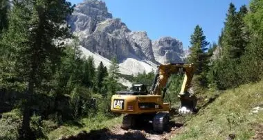 Dolomiti, vincono gli ambientalisti: il Tar boccia la strada di malga Antersasc in Badia