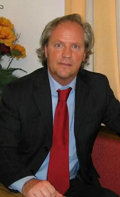 Via ai parcometri “intelligenti”