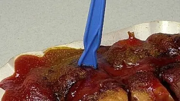 Un currywurst dal \\u00ABbrattaro\\u00BB