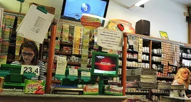 Commesso ruba, inchiodato dalle telecamere