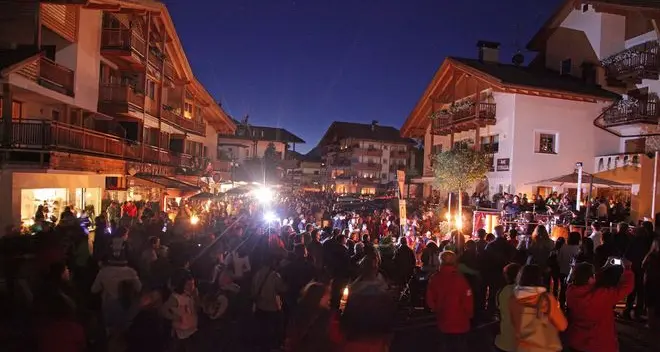 San Cassiano «a lume di candela»