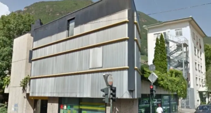 Venticinque denunce contro un’assicuratrice