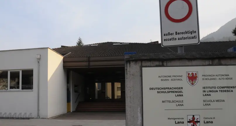 Un anno in container per gli studenti della scuola media