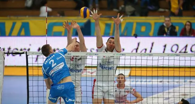 Diatec: stagione finita per Szabò, un mese per Sokolov