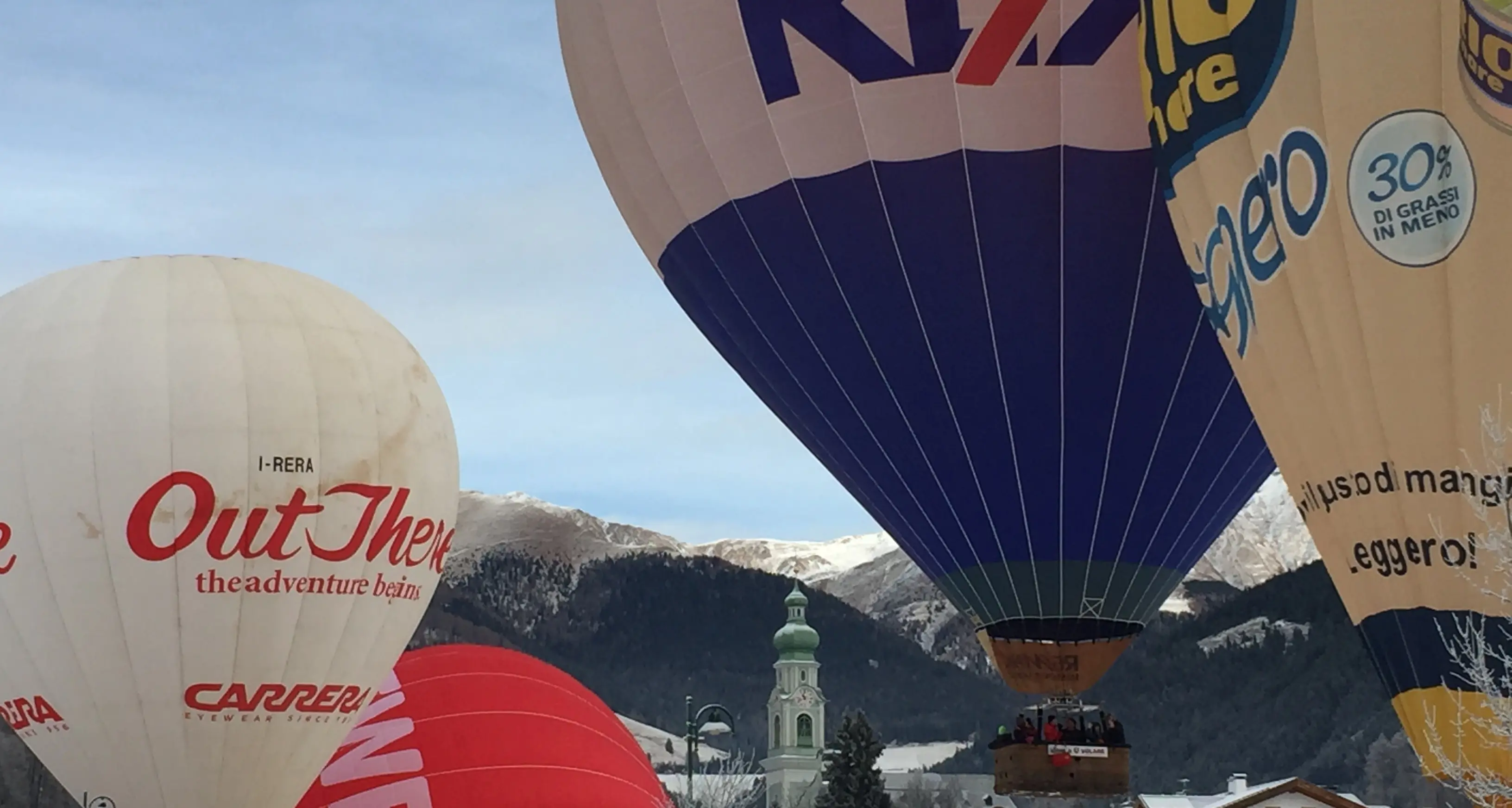 Le mongolfiere di Dobbiaco \"frenano\" gli aerei a Gorizia