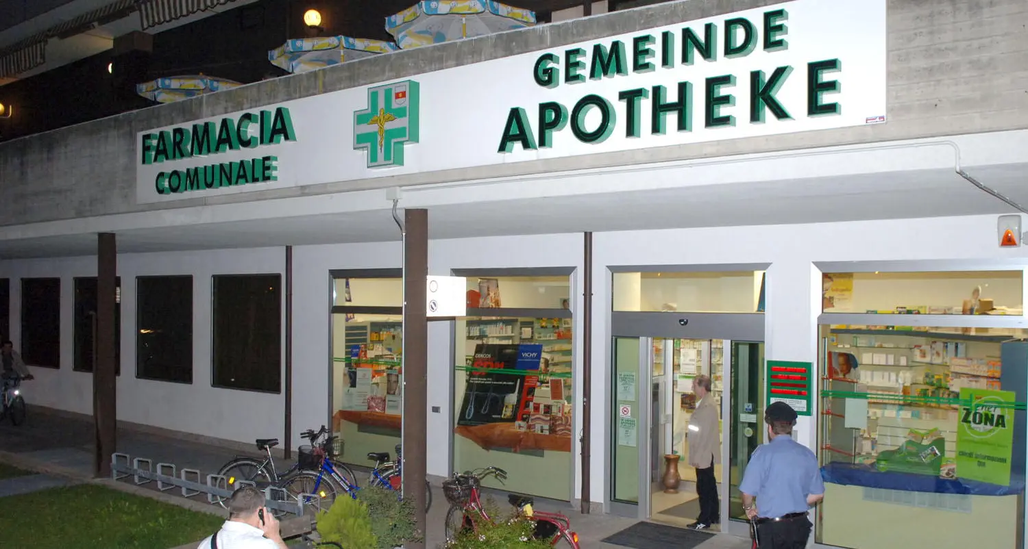 Tentata rapina alla farmacia di via del Ronco: tre arresti