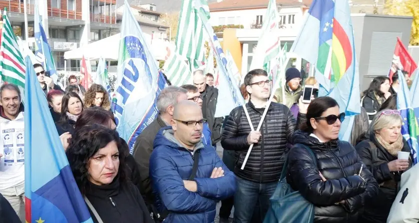 Le commesse di Bolzano: «I contratti? Senza domeniche libere»