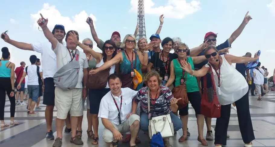Egna, col Gaia sulla Torre Eiffel