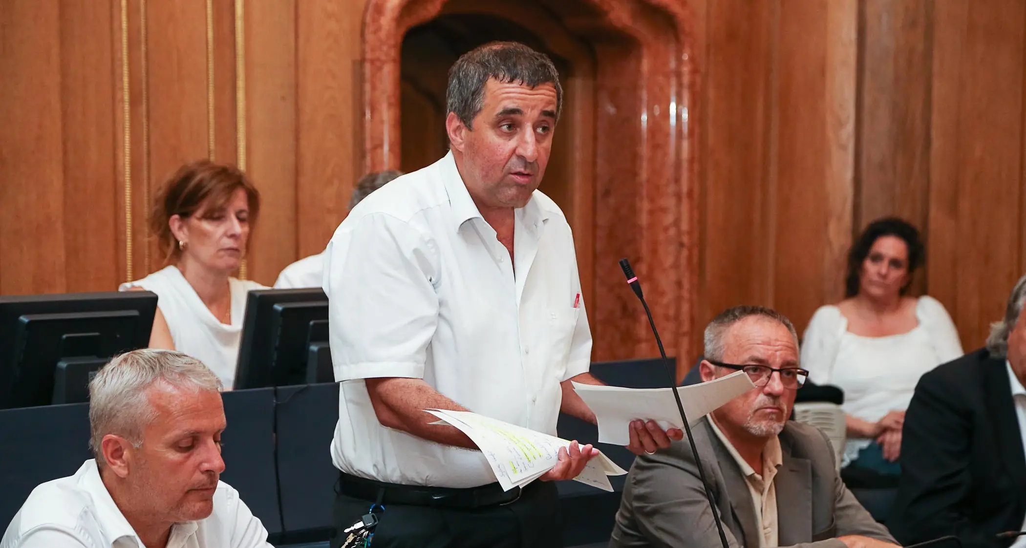 Due mozioni di sfiducia per far cadere il sindaco Spagnolli
