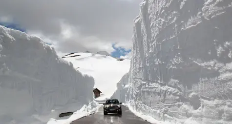 Passo Rombo, ancora 10 metri di neve