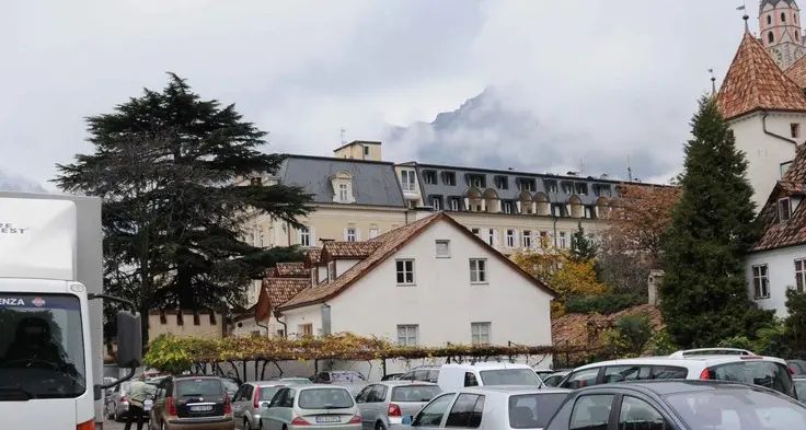 Kallmünz, il parcheggio torna davanti ai giudici