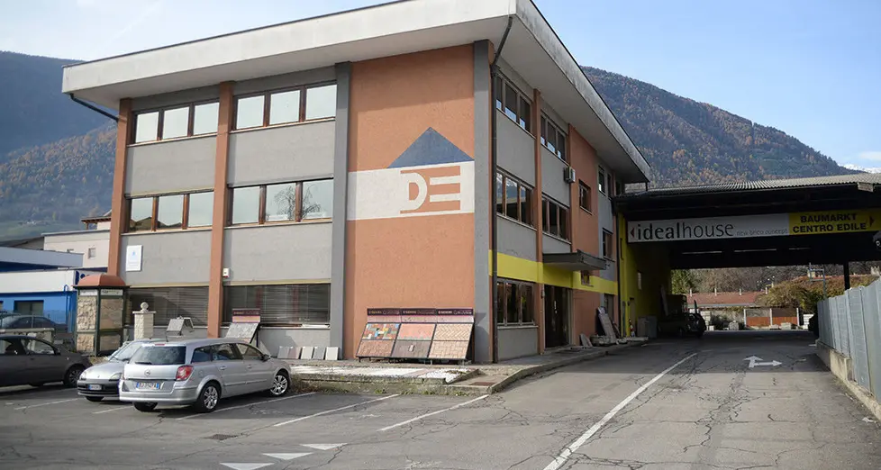 Il cantiere comunale chiede casa alla De Eccher