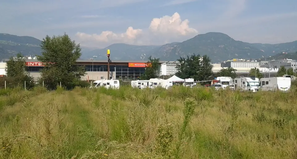 Edifici troppo alti: Apa contro Provincia