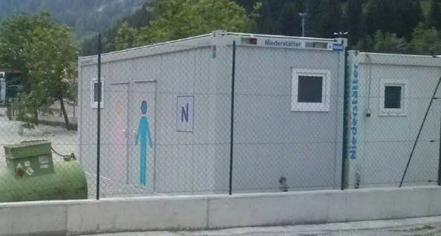 Docce e wc: ecco l’area per i profughi
