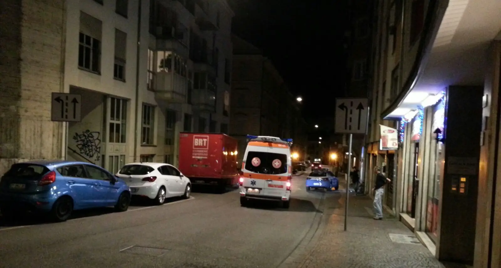 Allarme in via Rosmini a Bolzano: anziano trovato morto in casa dopo una settimana