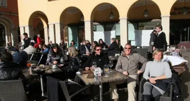 Piazza Walther occupata da 320 sedie
