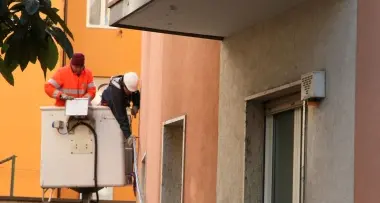 Scavi nelle strade: sprechi e danni
