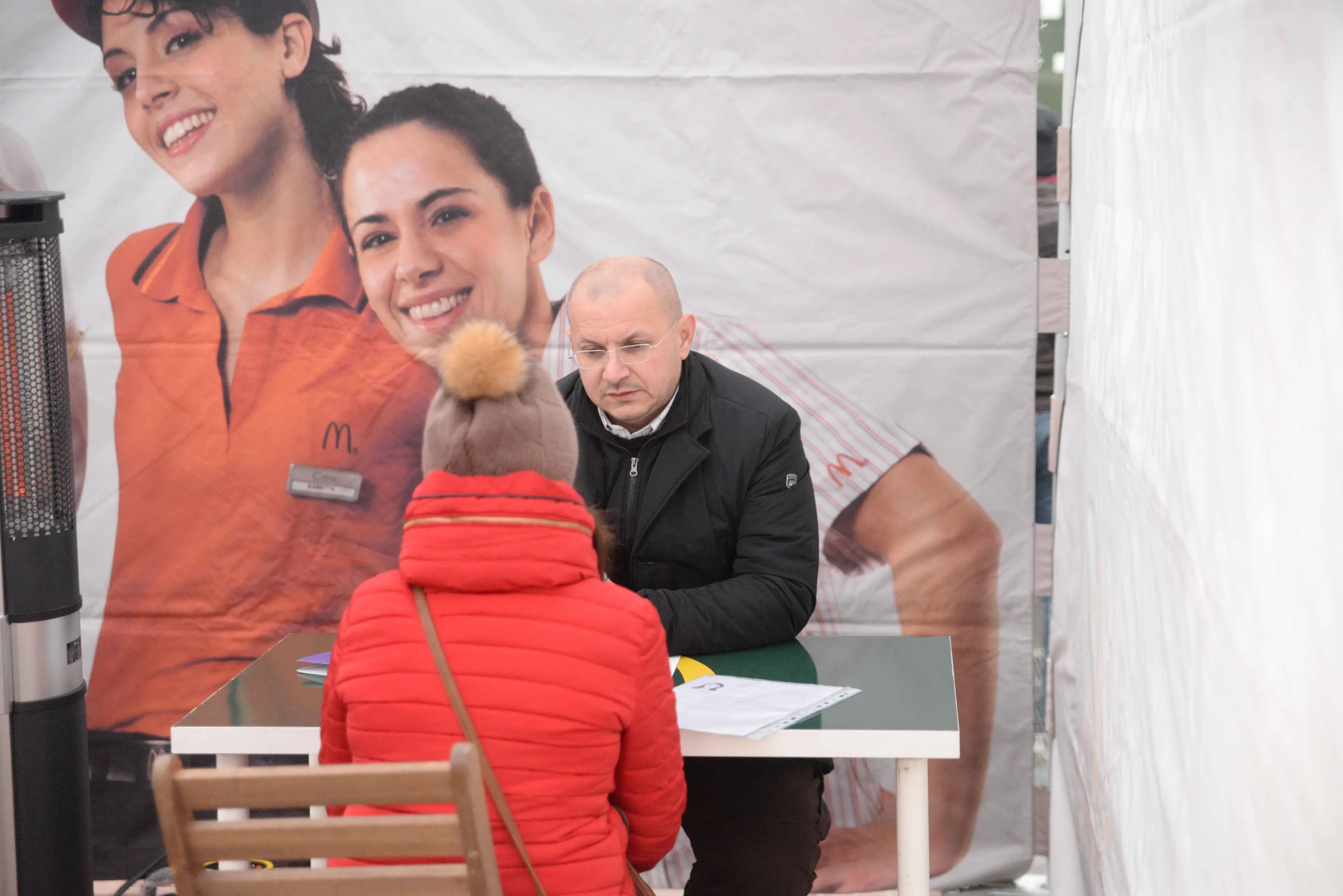 Mc in 700 per un posto di lavoro