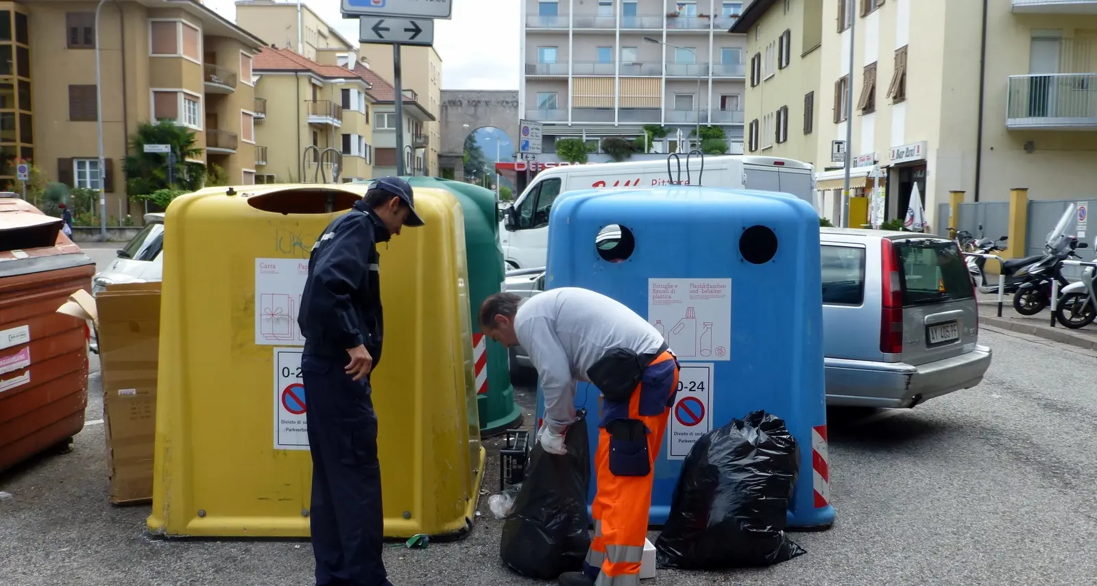 Bolzano, baristi e ristoratori strozzati dalle nuove tariffe rifiuti