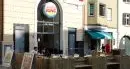 Bolzano: firme contro la terrazza di Burger King