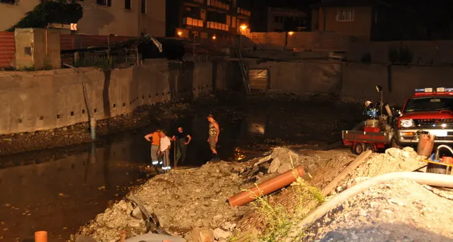 Zanzare a San Giacomo, intervengono i pompieri