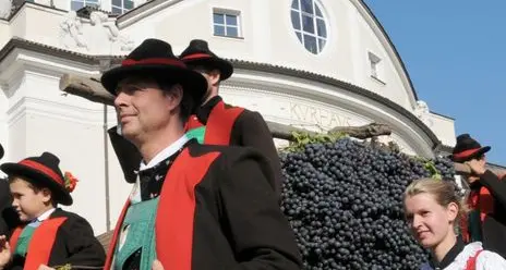 Tradizioni e sapori, la Festa dell’uva riaccende il centro