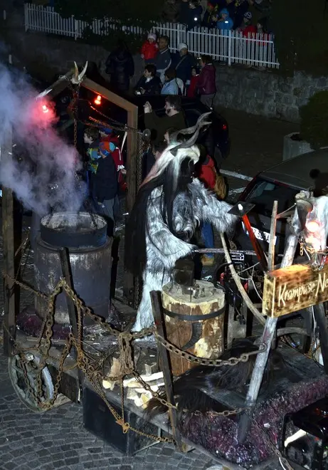 Krampus travolgenti: duemila gli “indemoniati”