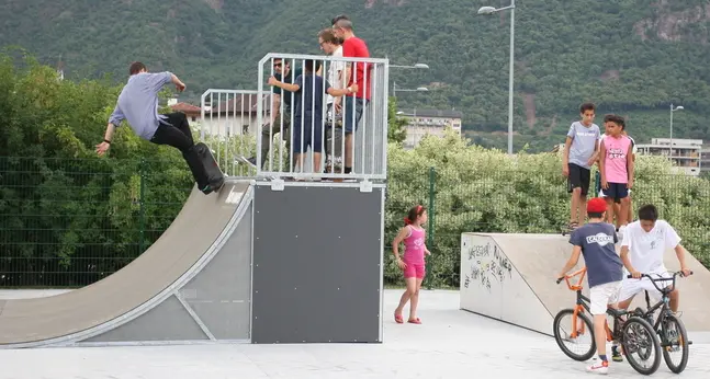 Parco Firmian: inaugurato lo Skatepark «Plazeta»