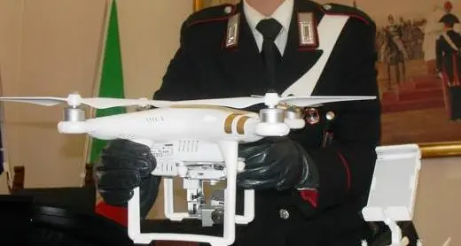 Drone sorvola il Mercatino di Bressanone: denunciato il proprietario